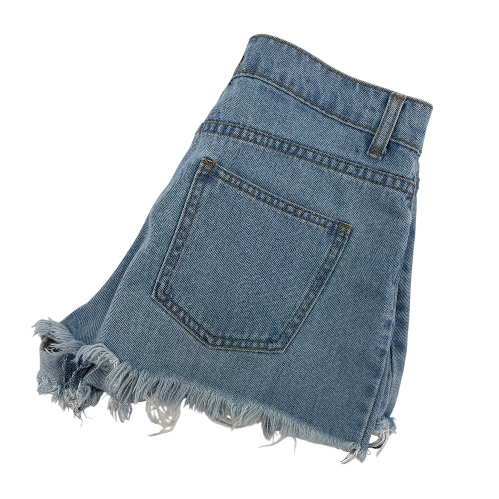 Forever 21‎ Womens Distressed Denim Shorts Light Wash Frayed Hem Size 28